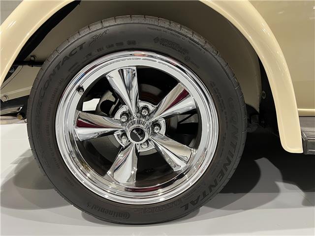 1934 Ford Roadster Convertible  (Stk: 800328) in Watford - Image 15 of 46