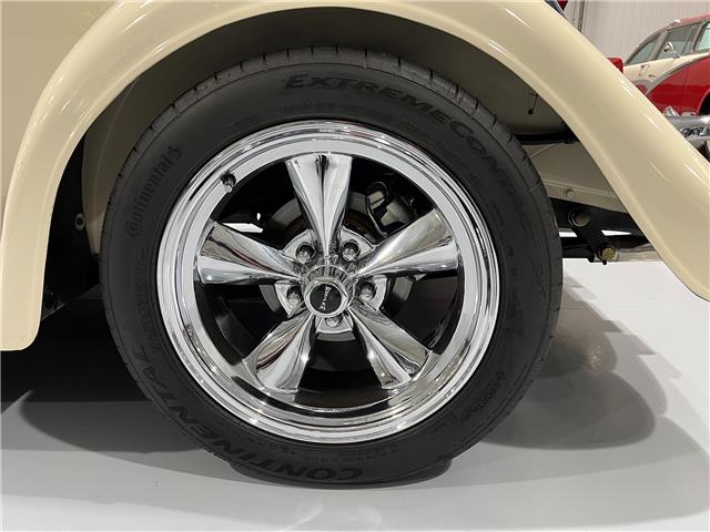 1934 Ford Roadster Convertible  (Stk: 800328) in Watford - Image 16 of 46