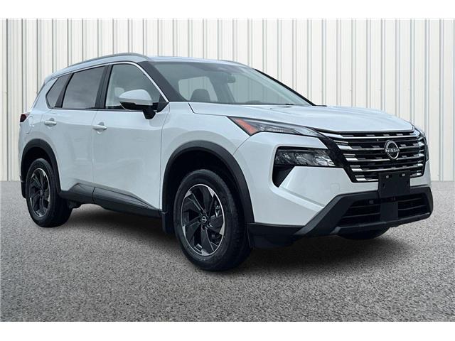 2025 Nissan Rogue SV Moonroof (Stk: 25RG1700) in Cranbrook - Image 2 of 13