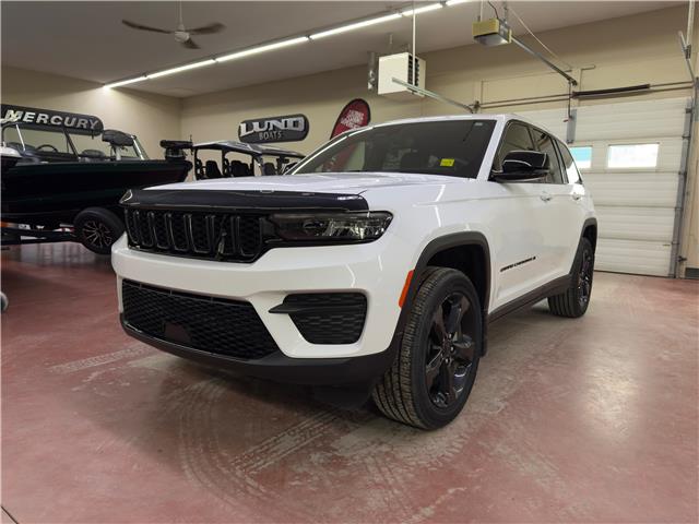 2024 Jeep Grand Cherokee Laredo (Stk: B0205A) in Nipawin - Image 1 of 24