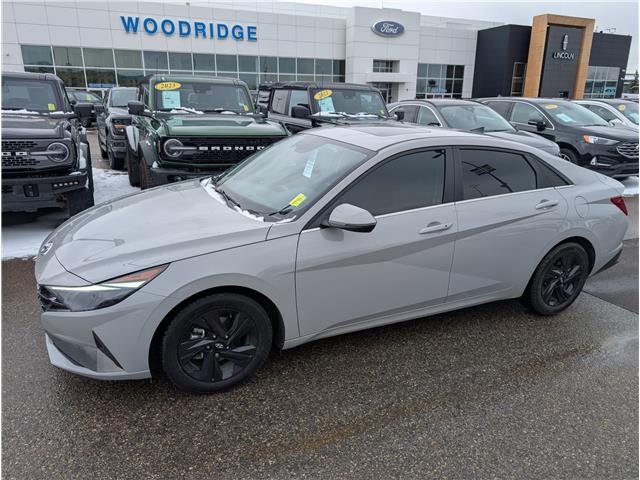2022 Hyundai Elantra HEV Ultimate (Stk: R-2001A) in Calgary - Image 1 of 26