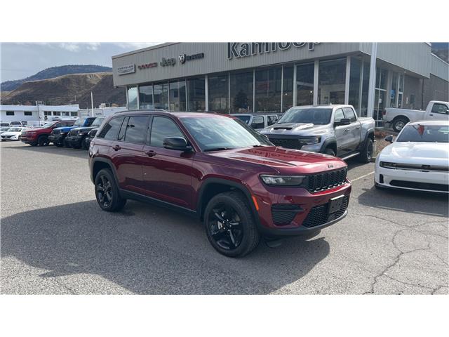 2025 Jeep Grand Cherokee Laredo (Stk: TS058) in Kamloops - Image 1 of 26