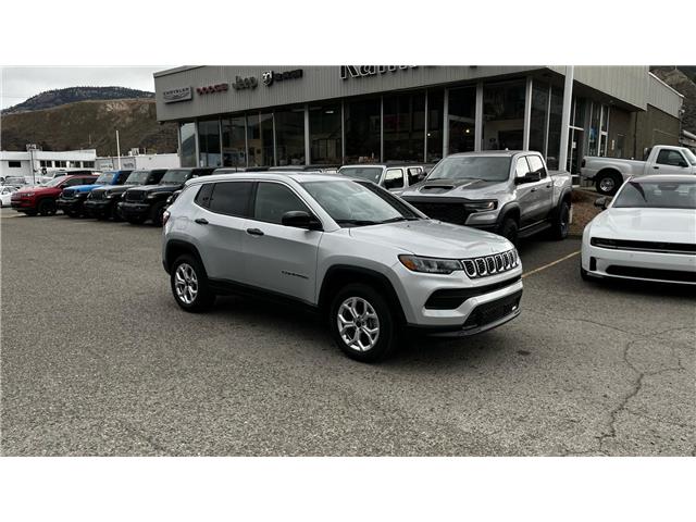 2025 Jeep Compass Sport (Stk: TS075) in Kamloops - Image 1 of 21