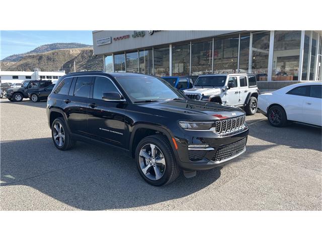 2025 Jeep Grand Cherokee Limited (Stk: TS081) in Kamloops - Image 1 of 25