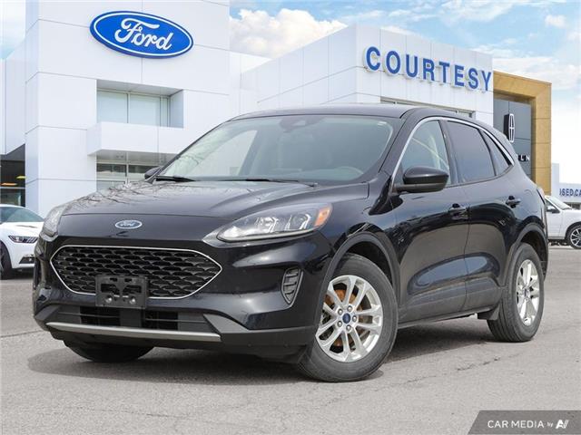 2020 Ford Escape SE (Stk: P5582) in London - Image 1 of 26