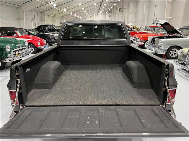 1987 Chevrolet Square Body R10 Single Cab (Stk: 180129) in Watford - Image 10 of 36