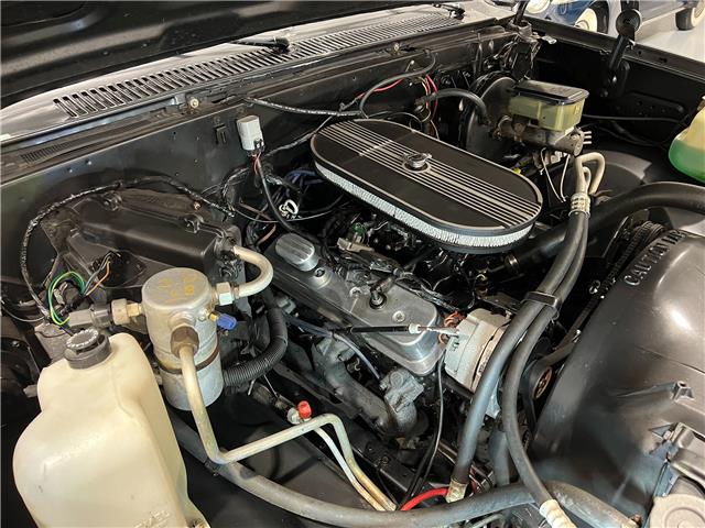 1987 Chevrolet Square Body R10 Single Cab (Stk: 180129) in Watford - Image 23 of 36