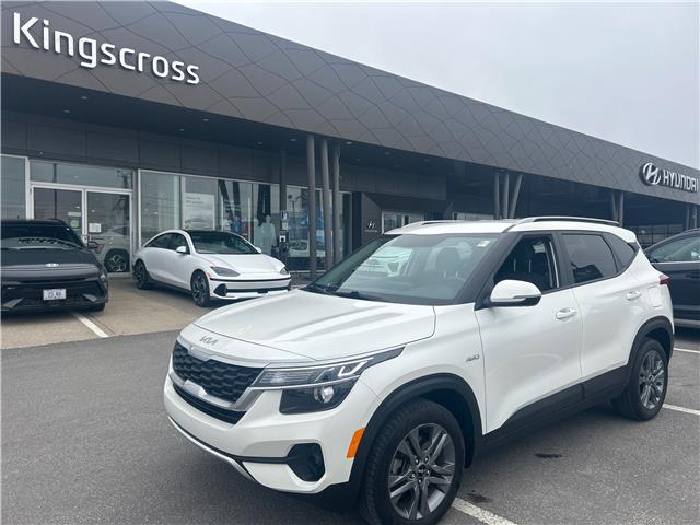 2022 Kia Seltos LX (Stk: 34717A) in Scarborough - Image 1 of 17