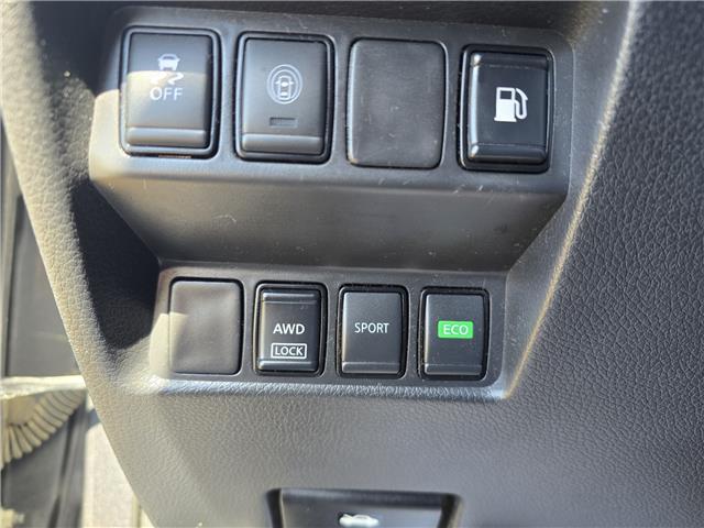 2019 Nissan Rogue SV in Saskatoon - Image 9 of 12