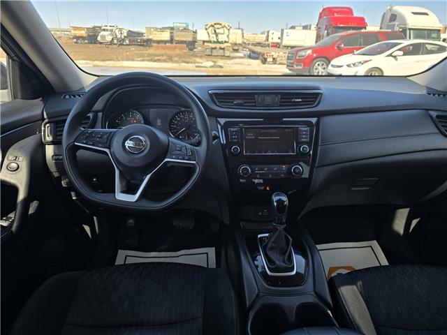 2019 Nissan Rogue SV in Saskatoon - Image 8 of 12