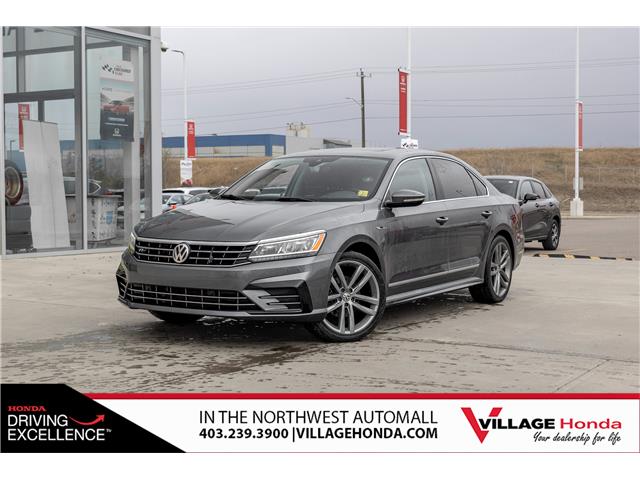 2017 Volkswagen Passat 1.8 TSI Highline (Stk: B8832) in Calgary - Image 1 of 3