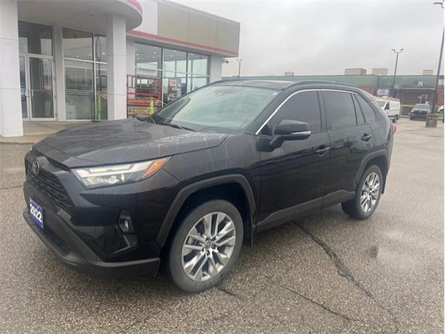 2022 Toyota RAV4 XLE (Stk: 47085A) in Chatham - Image 1 of 8