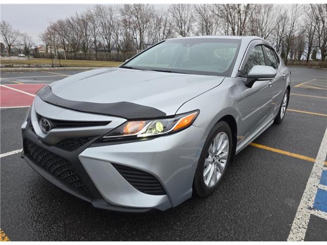 2018 Toyota Camry SE (Stk: 162116) in London - Image 1 of 5