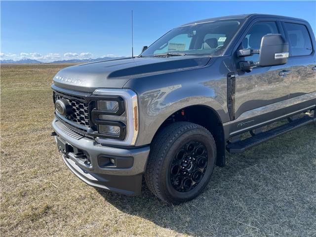2025 Ford F-350 XLT (Stk: 25T4609) in Pincher Creek - Image 1 of 17