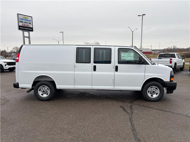 2025 GMC Savana 2500 Work Van (Stk: 35247) in Renfrew - Image 4 of 27