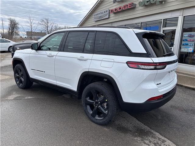 2025 Jeep Grand Cherokee Laredo (Stk: 7416) in Fort Erie - Image 6 of 27