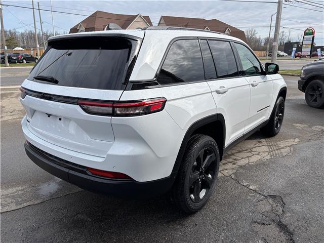 2025 Jeep Grand Cherokee Laredo (Stk: 7416) in Fort Erie - Image 8 of 27