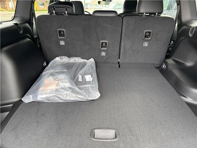 2025 Jeep Grand Cherokee Laredo (Stk: 7416) in Fort Erie - Image 17 of 27