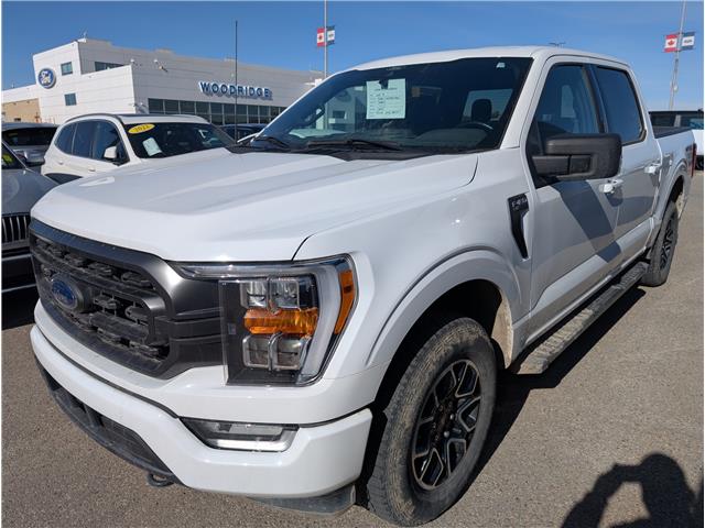 2022 Ford F-150 XLT (Stk: T32174) in Calgary - Image 1 of 24