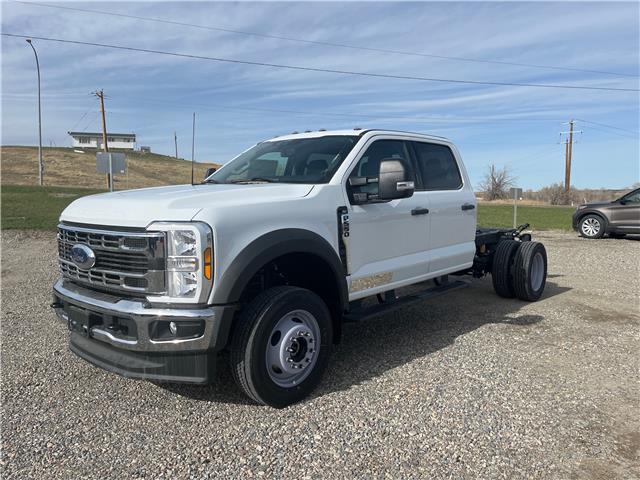 2024 Ford F-550 Chassis XLT (Stk: 4T8037) in Cardston - Image 1 of 12