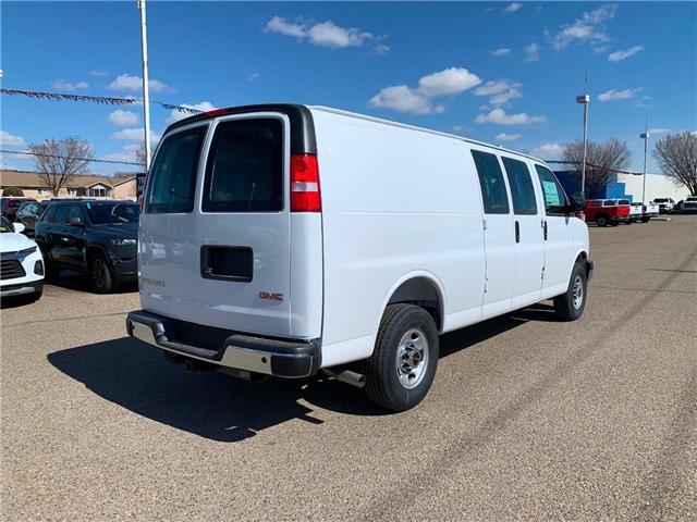 2025 GMC Savana 3500 Work Van (Stk: 218779) in Medicine Hat - Image 8 of 19
