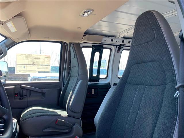 2025 GMC Savana 3500 Work Van (Stk: 218779) in Medicine Hat - Image 14 of 19