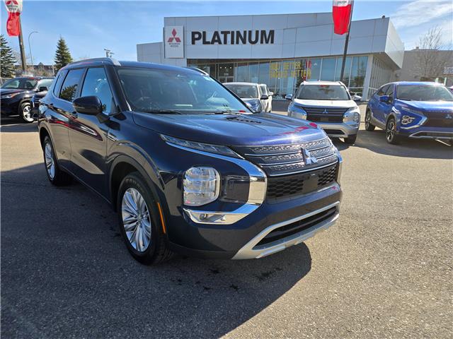 2024 Mitsubishi Outlander SE (Stk: 8778) in Calgary - Image 1 of 24