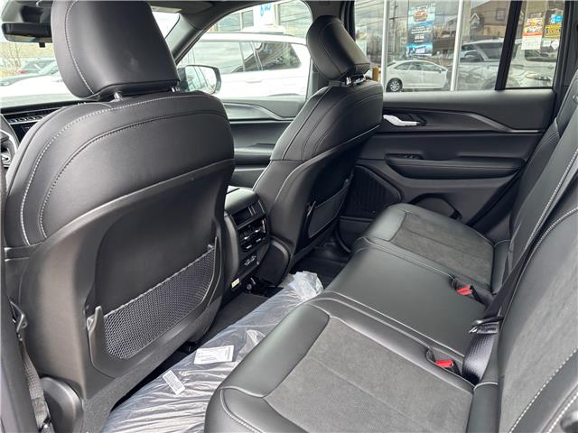 2025 Jeep Grand Cherokee Laredo (Stk: 7415) in Fort Erie - Image 16 of 25