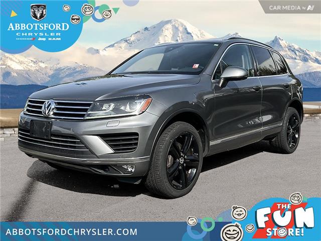 2017 Volkswagen Touareg 3.6L Wolfsburg Edition (Stk: AB004234) in Abbotsford - Image 1 of 23