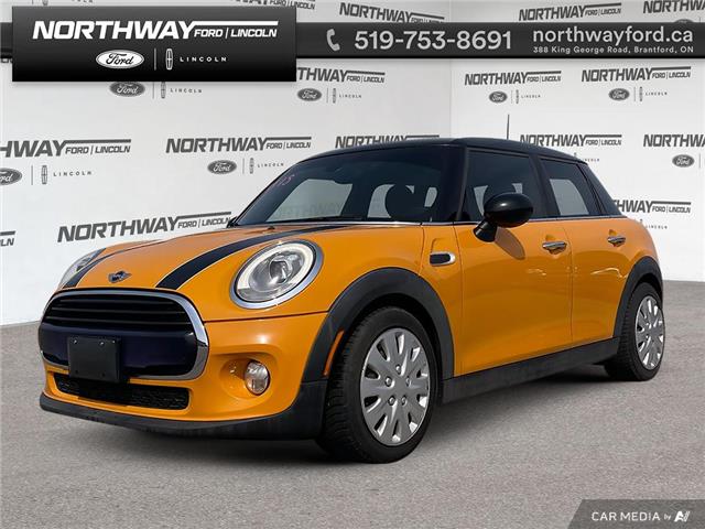 2016 MINI 5 Door Cooper (Stk: 5BR4311A) in Brantford - Image 1 of 20
