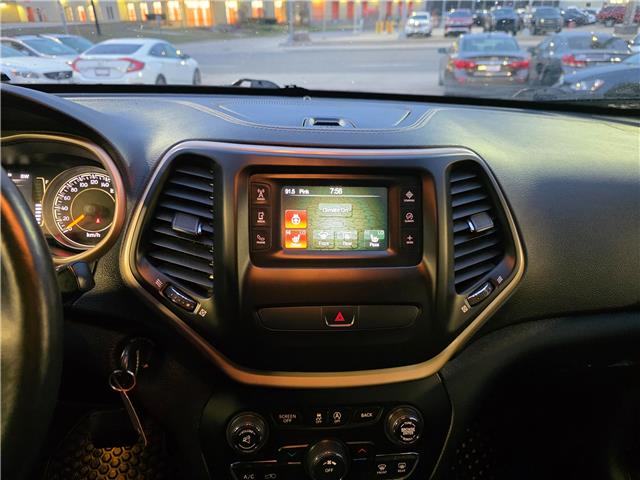 2015 Jeep Cherokee North (Stk: 2504156) in Waterloo - Image 15 of 22