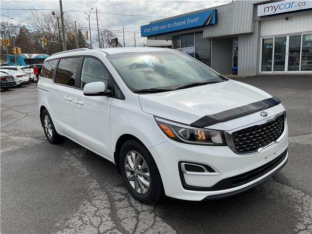 2019 Kia Sedona LX (Stk: 250454) in Kingston - Image 1 of 23