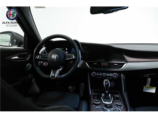 2024 Alfa Romeo Giulia Quadrifoglio (Stk: AR0653) in Calgary - Image 19 of 33 2024 Alfa Romeo Giulia Quadrifoglio (Stk: AR0653) in Calgary - Image 19 of 33
