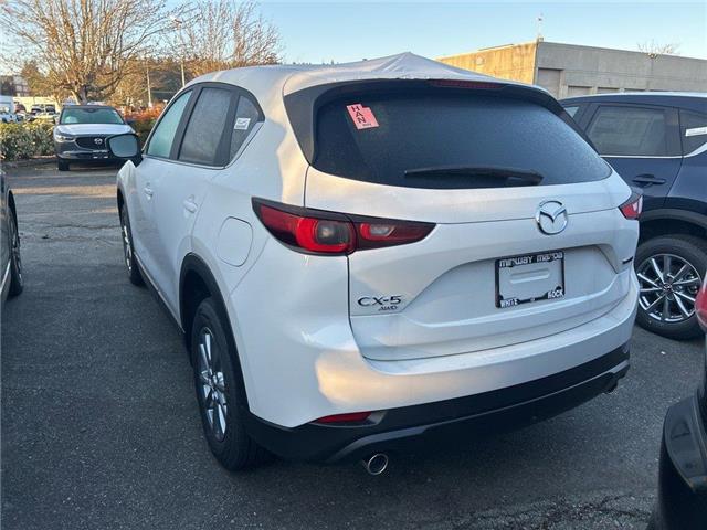 2025 Mazda CX-5 GX (Stk: 655466) in Surrey - Image 3 of 5