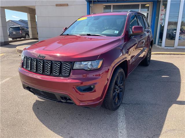 2019 Jeep Grand Cherokee Laredo in Charlottetown - Image 3 of 23