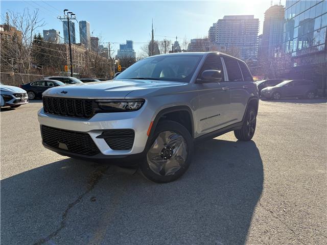 2025 Jeep Grand Cherokee Laredo (Stk: T8236) in Toronto - Image 1 of 1