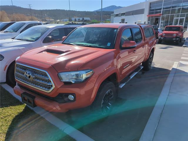 Used 2017 Toyota Tacoma   TRD SPORT 4x4 (Navigation, Heated Seats) - Cranbrook - Cranbrook Toyota