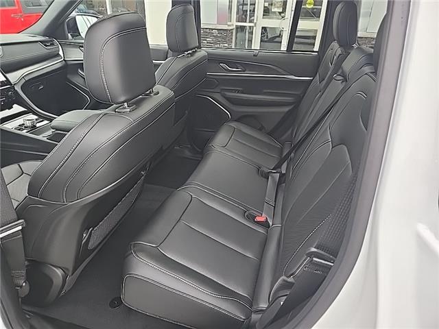 2025 Jeep Grand Cherokee Limited (Stk: S098) in Miramichi - Image 11 of 13 2025 Jeep Grand Cherokee Limited (Stk: S098) in Miramichi - Image 11 of 13