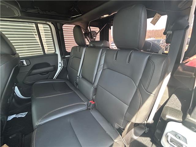 2024 Jeep Wrangler 4xe Sahara (Stk: P24685D) in London - Image 10 of 21