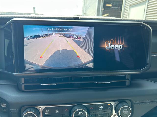 2024 Jeep Wrangler 4xe Sahara (Stk: P24685D) in London - Image 13 of 21