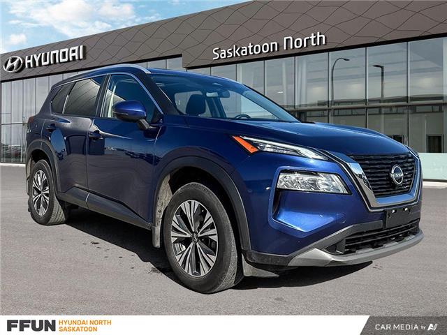 2023 Nissan Rogue SV Moonroof (Stk: F0712) in Saskatoon - Image 1 of 29