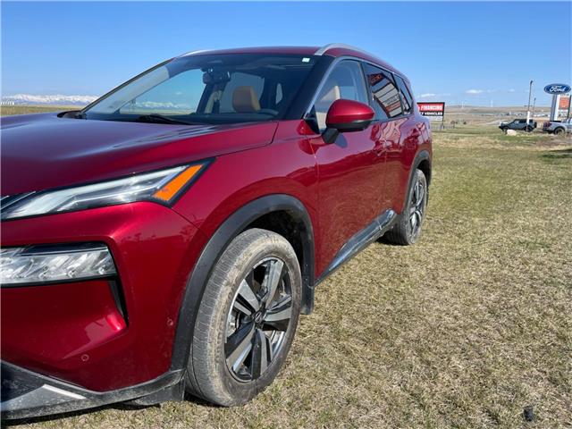 2021 Nissan Rogue Platinum (Stk: WP5104) in Pincher Creek - Image 1 of 19