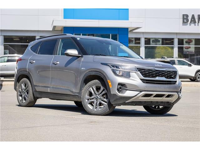 2022 Kia Seltos EX (Stk: 5P155) in Kamloops - Image 1 of 18