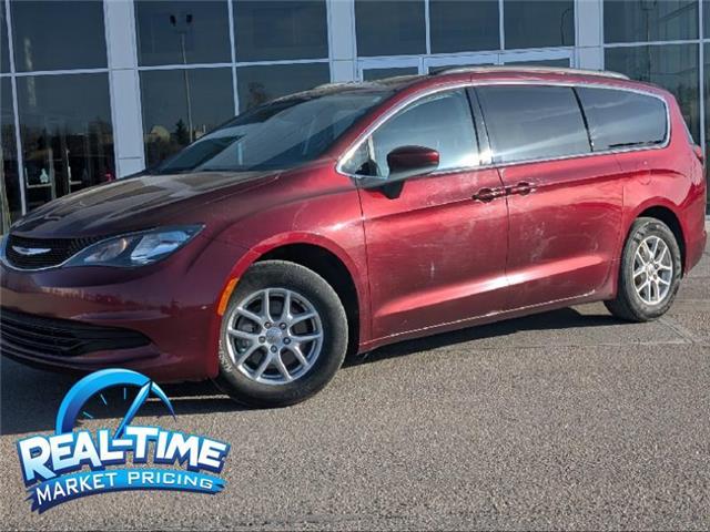 2017 Chrysler Pacifica LX (Stk: H25023A) in Claresholm - Image 1 of 12