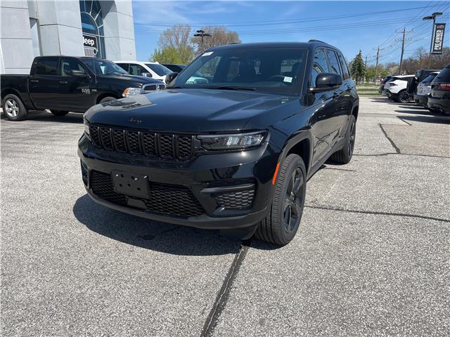 2025 Jeep Grand Cherokee Laredo (Stk: 25-273) in Sarnia - Image 1 of 17