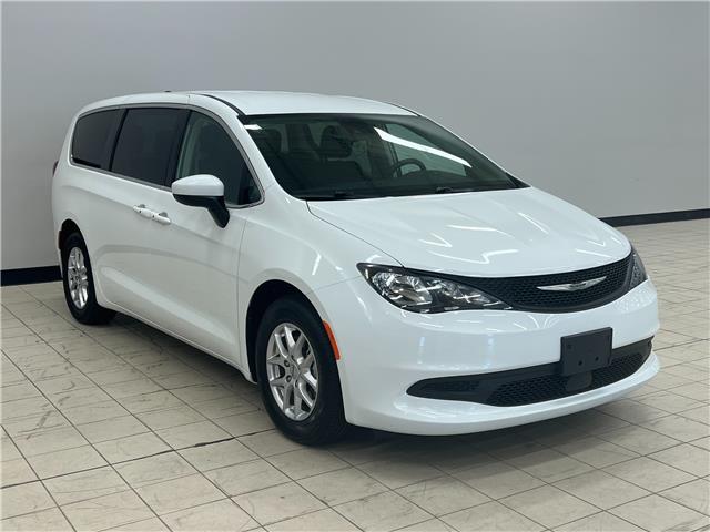 2023 Chrysler Grand Caravan SXT (Stk: R514457) in Courtenay - Image 1 of 17