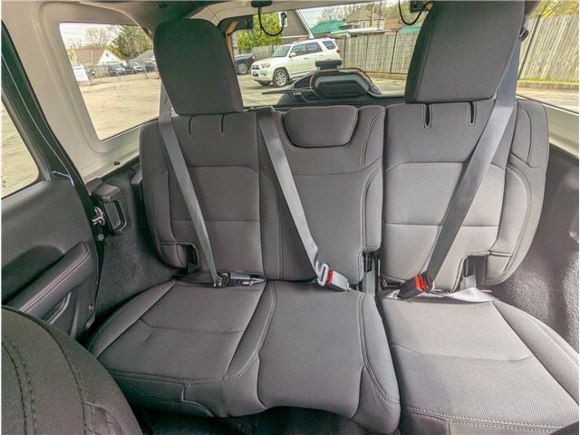 2023 Jeep Wrangler Sahara (Stk: WU7663) in Welland - Image 25 of 26