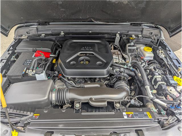 2023 Jeep Wrangler Sahara (Stk: WU7663) in Welland - Image 3 of 26