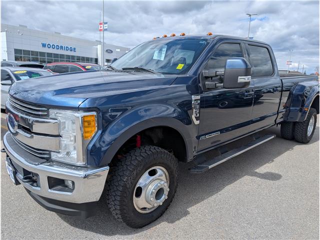 2017 Ford F-350 Lariat (Stk: 19184) in Calgary - Image 1 of 27