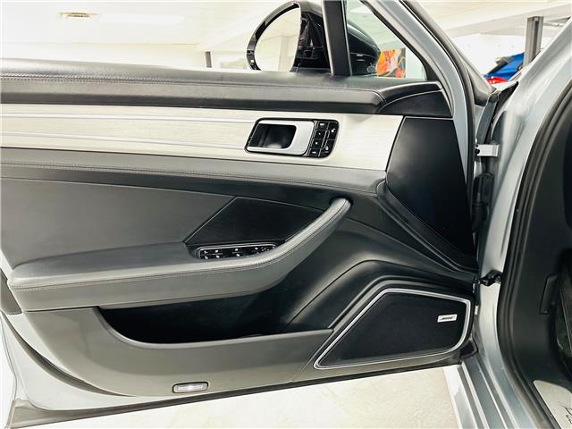 2018 Porsche Panamera Turbo (Stk: A8952) in Saint-Eustache - Image 12 of 39